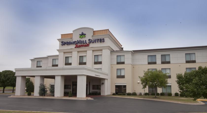 Отель SpringHill Suites Tulsa