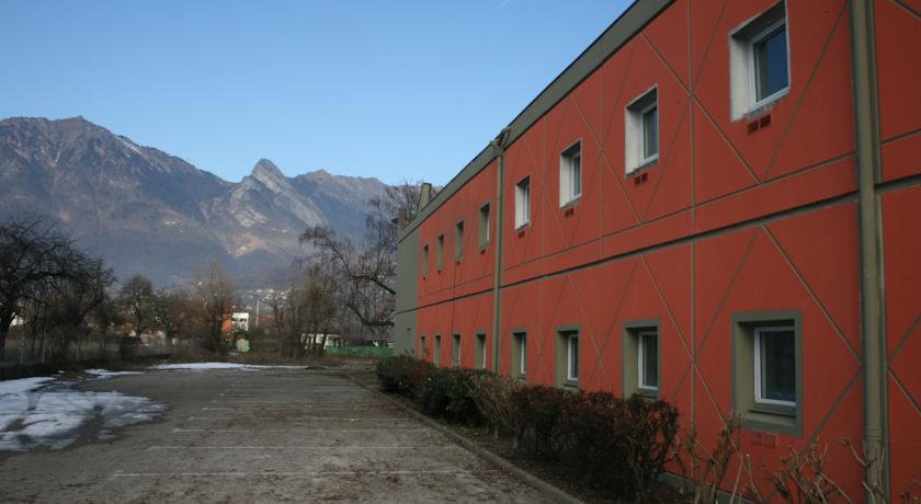 Отель Les 4 Vallées