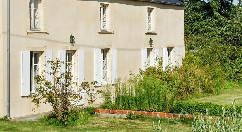 Отель Ferme Familiale Rénovée Normandie