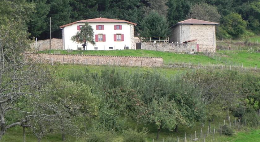 Гостевой дом Ferme des Entremains