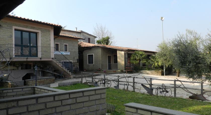 Отель Agriturismo Raponi