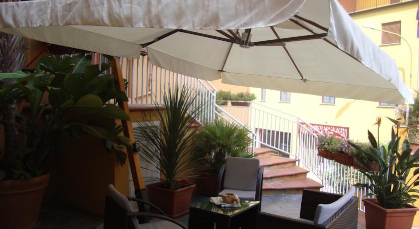 Отель Halykos Hotel