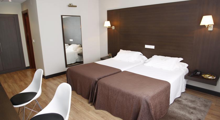 Отель Hotel Méndez Núñez