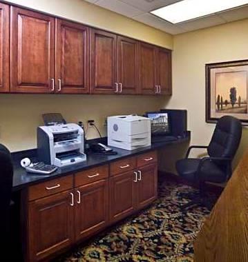 Отель Homewood Suites by Hilton Portland