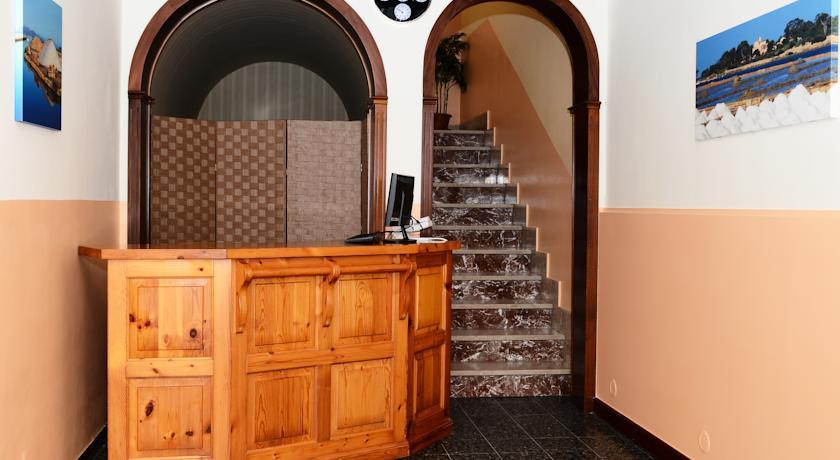 Отель Hotel Dei Fenici