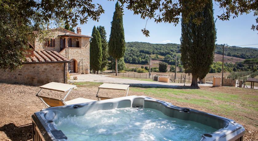 Отель Agriturismo Podere Cafaggio