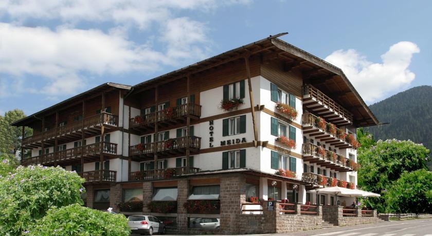 Отель Hotel Meida