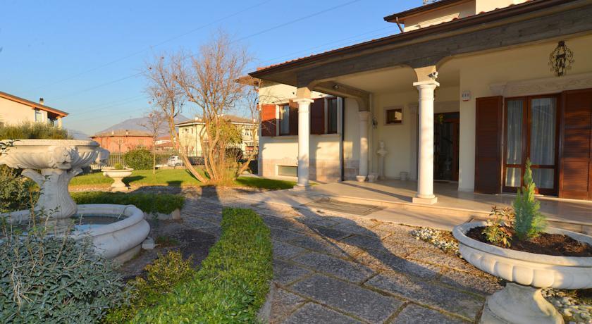 Мини-отель B&B Villa Adriano