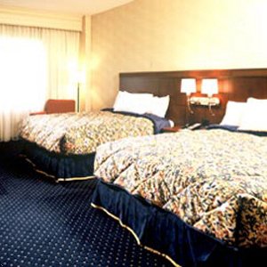 Отель Courtyard by Marriott Middletown