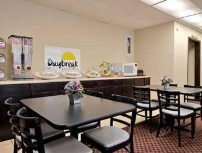 Отель Knights Inn Asheville Airport