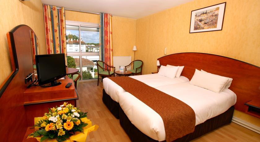 Отель Grand Hotel