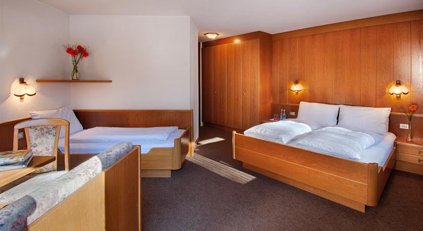 Отель Auren Hotel