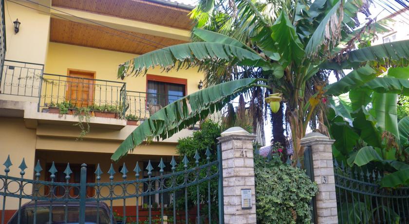 Apartments Kaloj