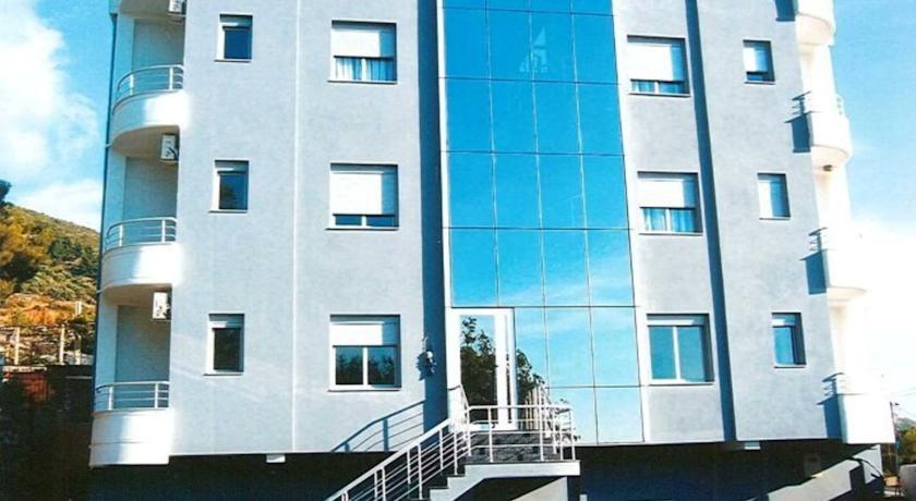 Отель Hotel Haris