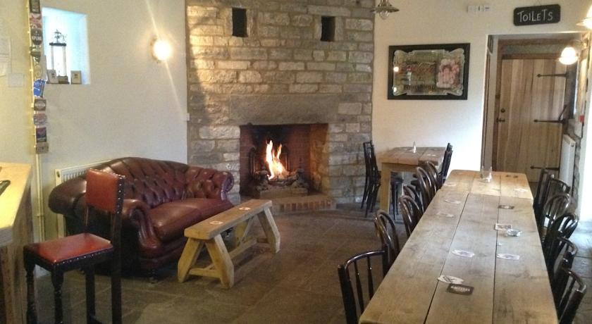 Отель Cross Keys Inn
