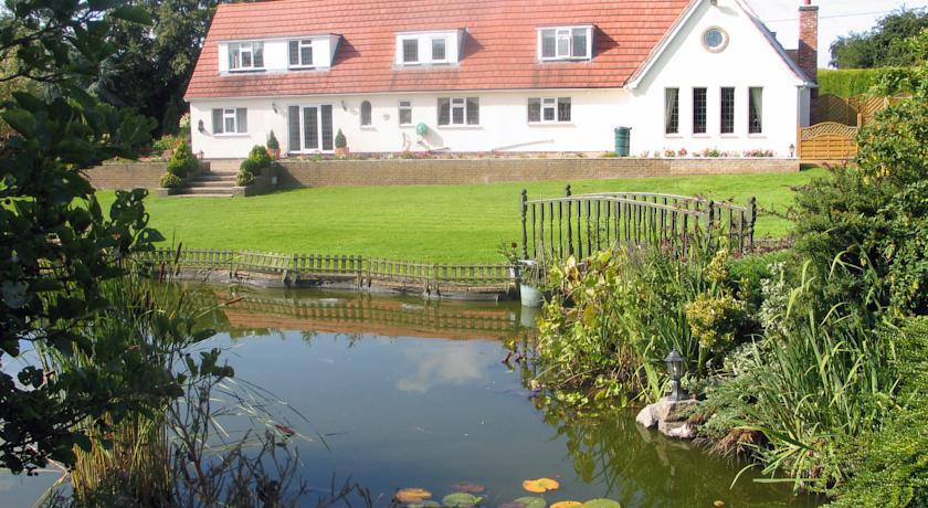 Мини-отель The Beeches Bed and Breakfast