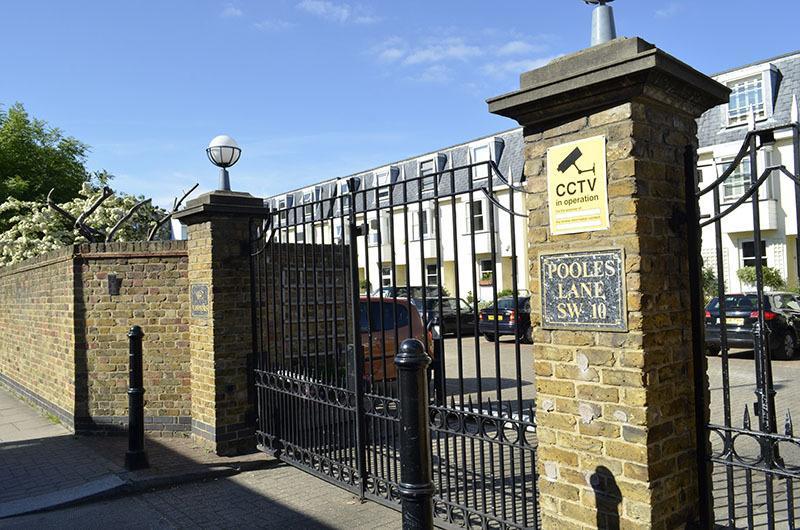 Brompton House-Chelsea Creek
