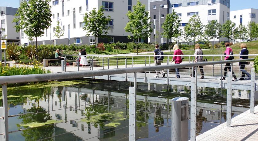 Мини-отель Queen Margaret University Residences