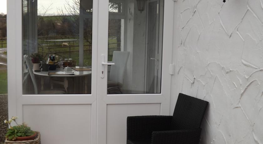 Мини-отель The Swallows Guest House