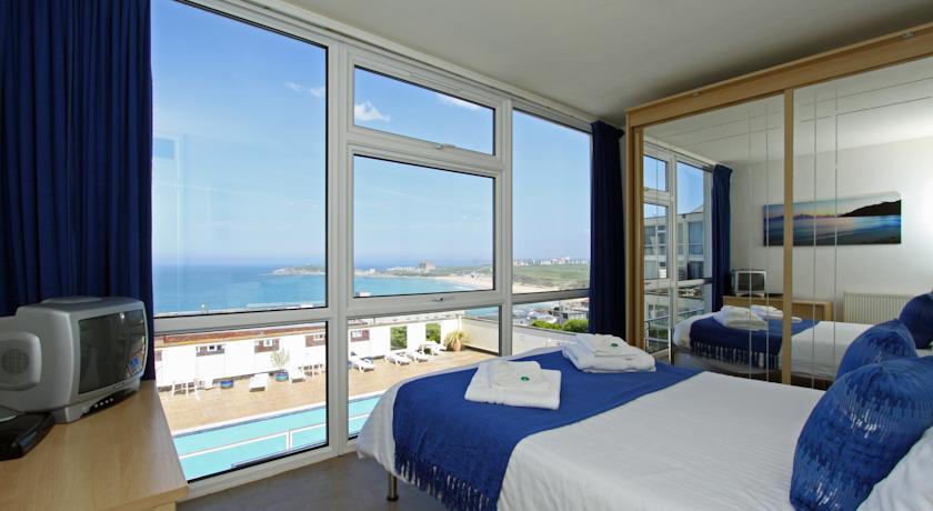 4 Fistral Court