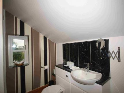 Мини-отель Browside Farmhouse B&B