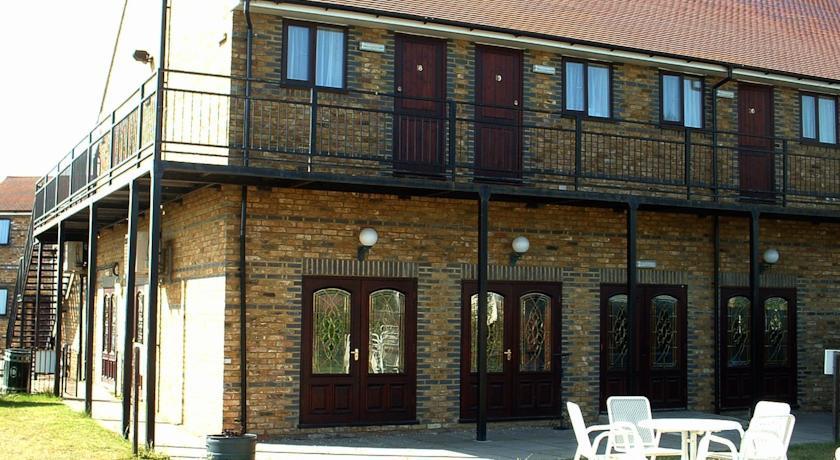 Гостевой дом Riverside Hotel Heathrow