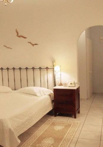 Hotel Villa Renos