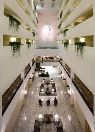 Отель DoubleTree by Hilton Bloomington Minneapolis South