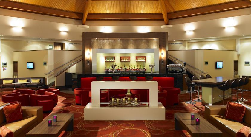 Отель Waltham Abbey Marriott Hotel