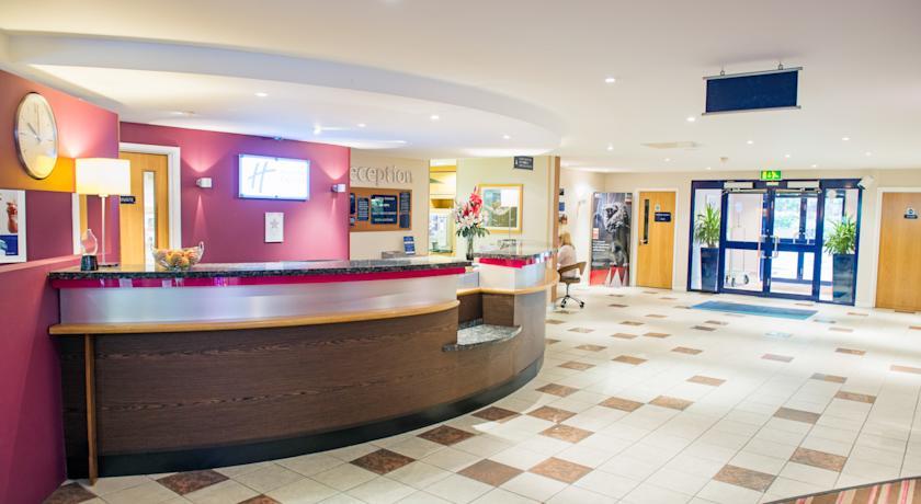 Отель Holiday Inn Express Poole