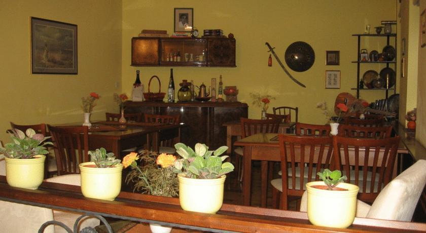 Ada Hotel