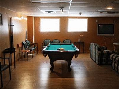 Отель Econolodge Inn and Suites