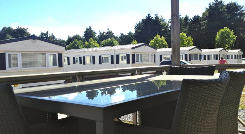 Отель Vakantiepark Breebos