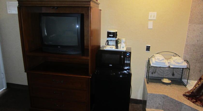 Отель Days Inn Monterey - Fisherman's Wharf