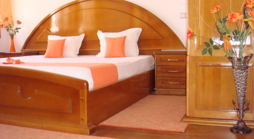 Отель Elegance Hotel