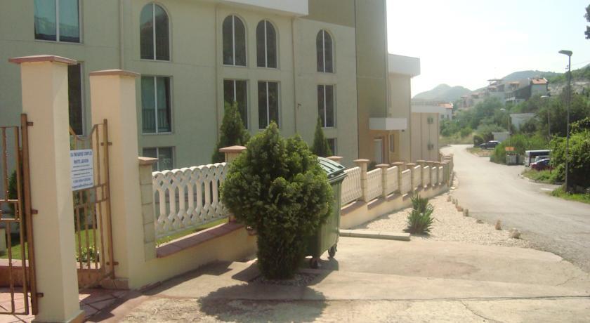 Apartment in Sea Paradise Complex