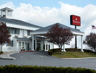Отель Ramada Moses Lake