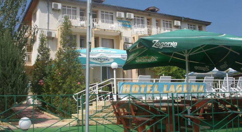 Отель Laguna Family Hotel