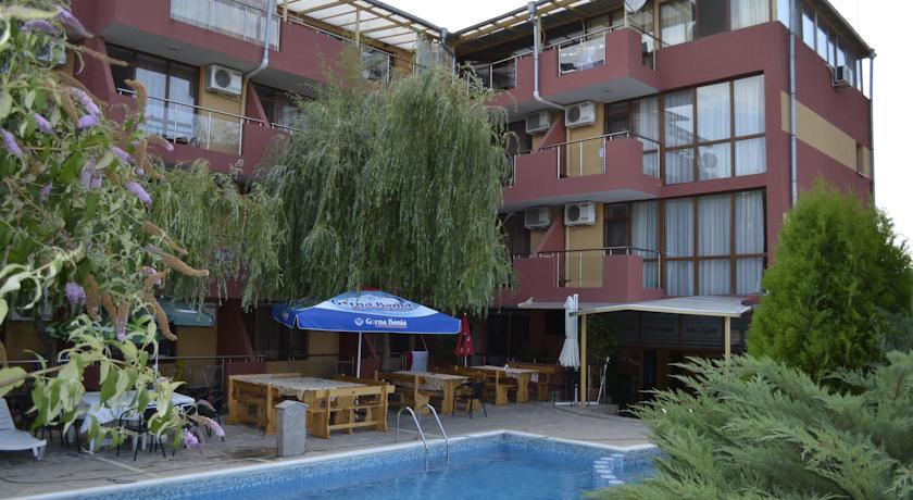 Отель Akladi Family Hotel