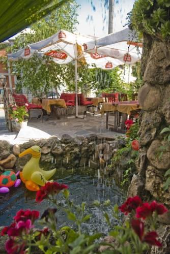 Гостевой дом Vromos Guest House