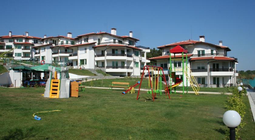 Апартаменты Kapriz Apartment