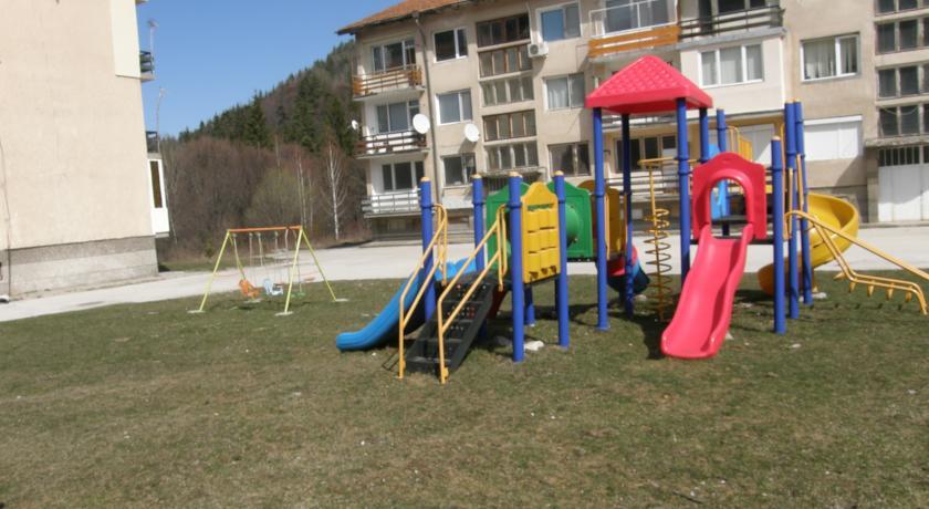Апартаменты Chaira Apartments