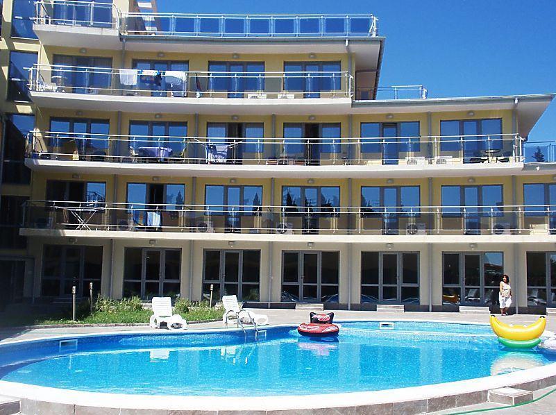 Апартаменты Black Sea View Apartments