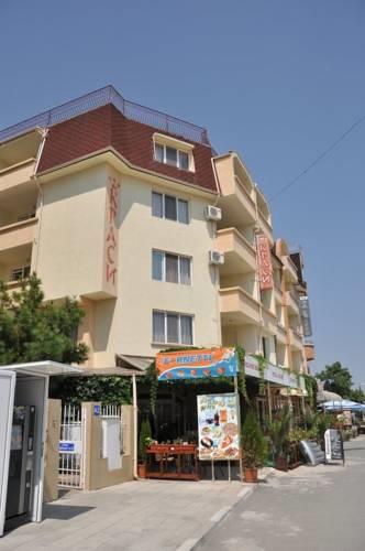 Отель Krasi Hotel