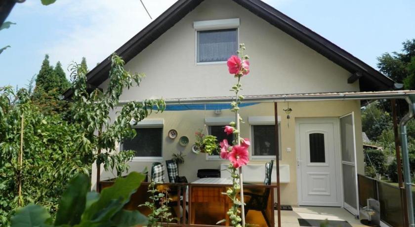 Апартаменты Appartement Balatongyörök