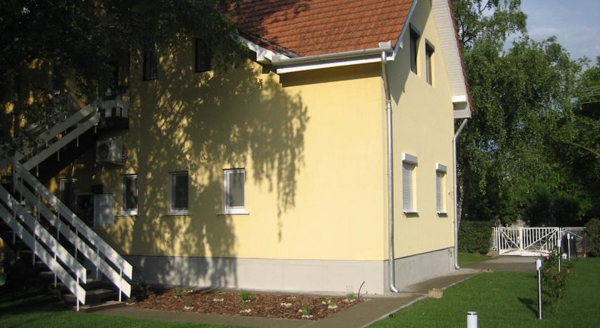 Апартаменты Kenese Gyöngye Apartmanház