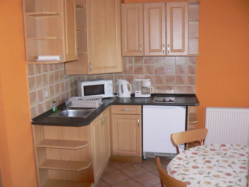 Апартаменты Lomb Apartman