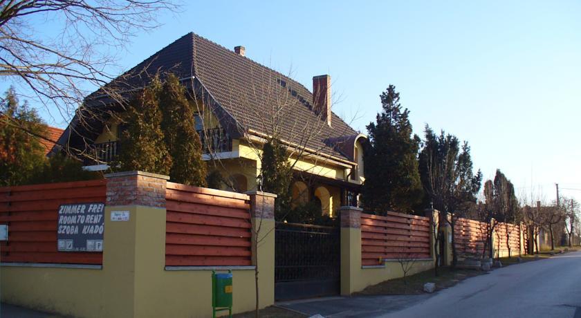 Гостевой дом Emi Vendégház