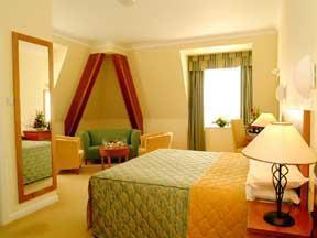 Отель Carrigaline Court Hotel & Leisure Centre