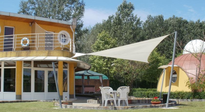 Гостевой дом Nautilus Étterem és Panzió